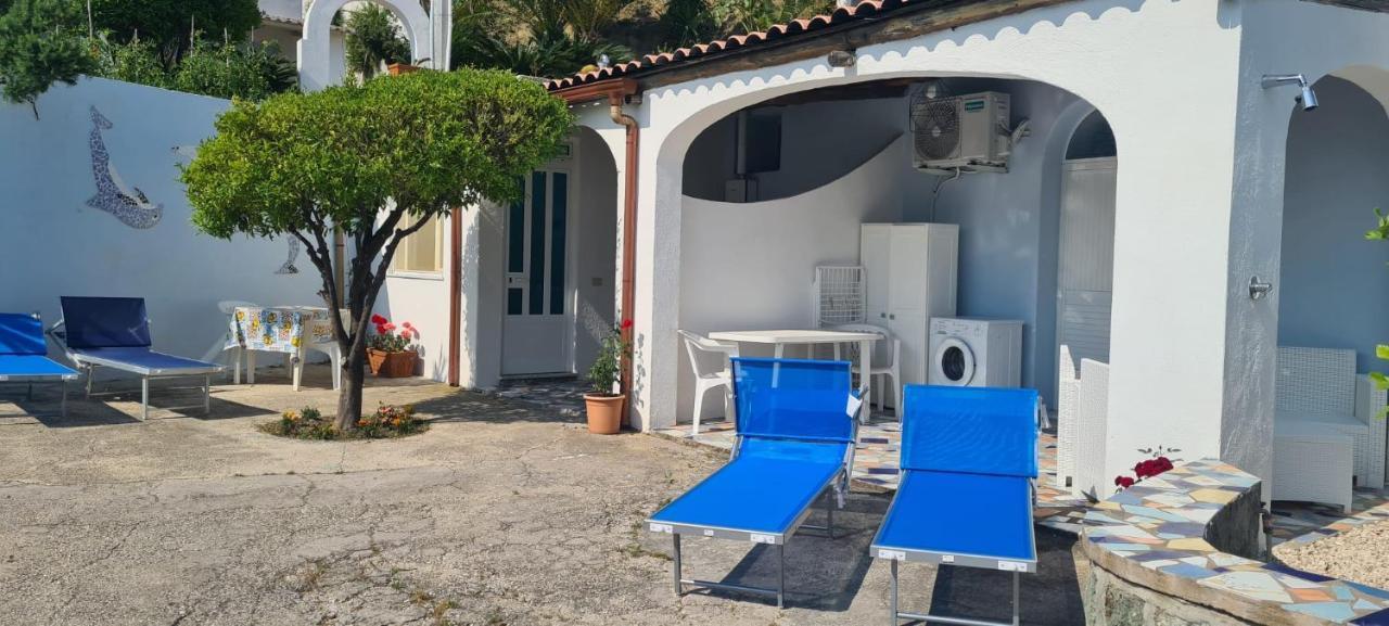 Appartement Casa Colomba Sant'Angelo à Sant'Angelo  Extérieur photo
