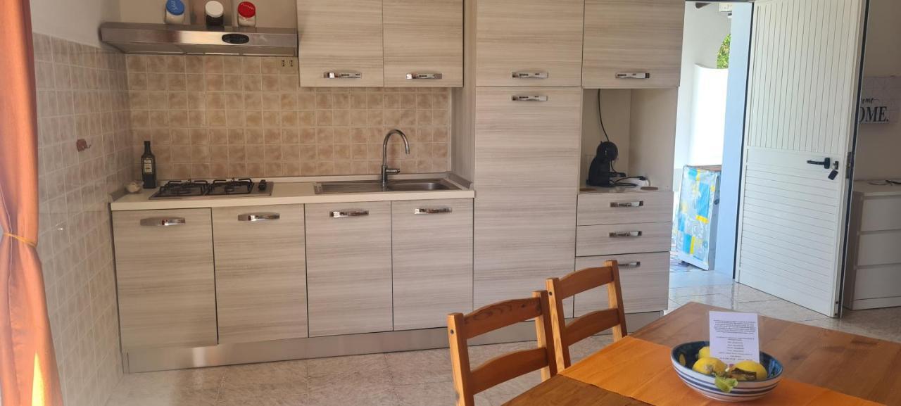 Appartement Casa Colomba Sant'Angelo à Sant'Angelo  Extérieur photo