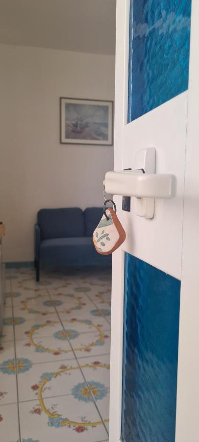 Appartement Casa Colomba Sant'Angelo à Sant'Angelo  Extérieur photo